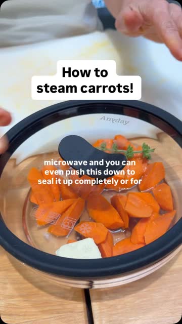 Steamed carrots in a glass dish with a 'How to steam carrots' caption